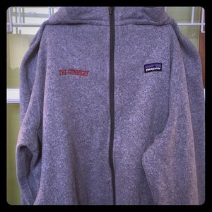 Patagonia grey men’s zip up fleece